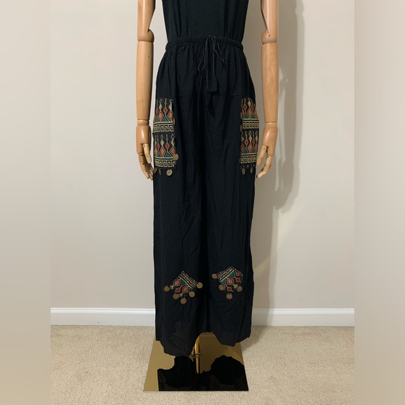 Black Hobo Embroidered Wide Leg Pants - Picture 4 of 17